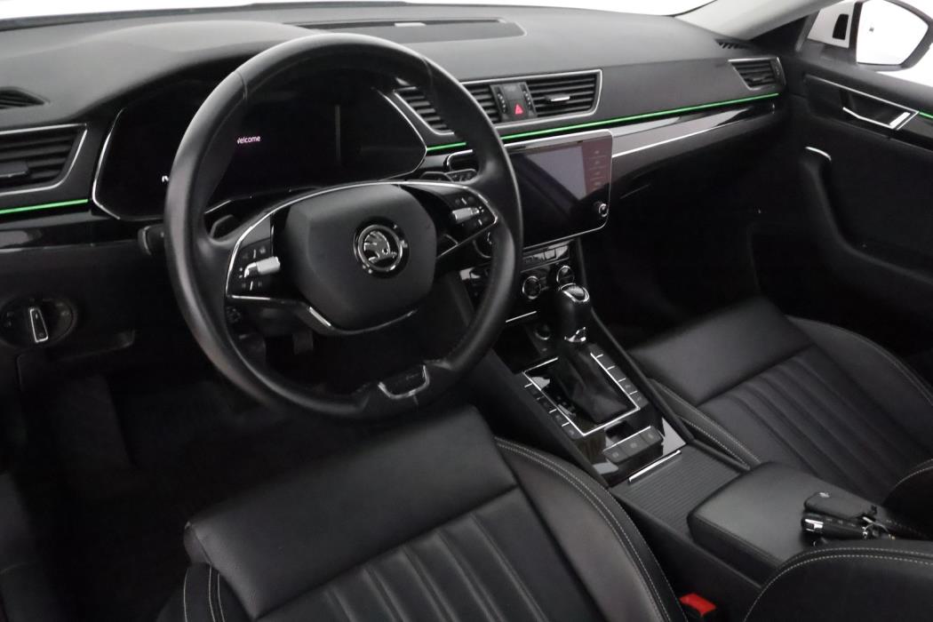 SKODA SUPERB 2021