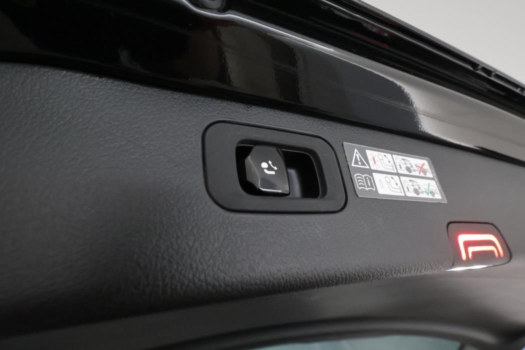 MERCEDES-BENZ C 2022