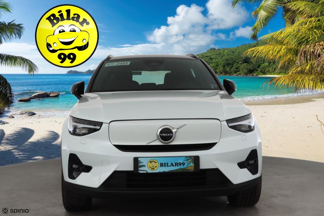 VOLVO XC40 2023