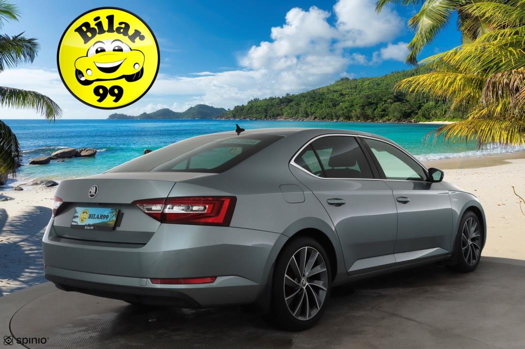 SKODA SUPERB 2019