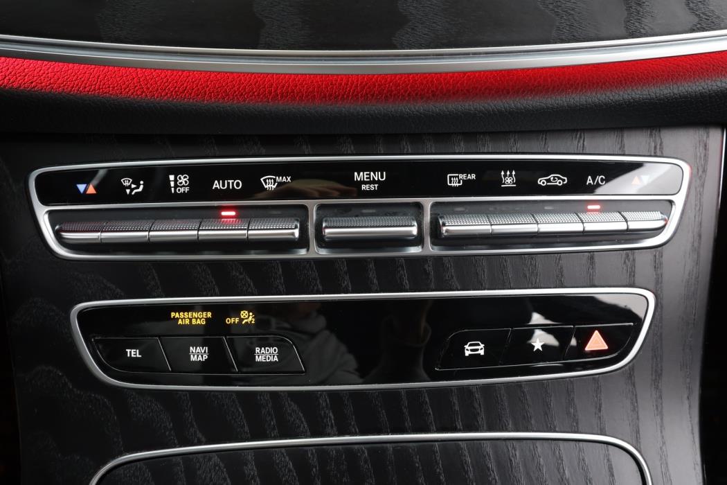 MERCEDES-BENZ E 2021