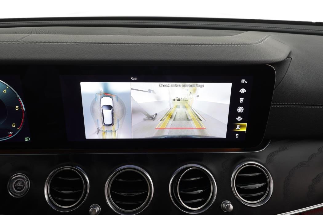 MERCEDES-BENZ E 2021