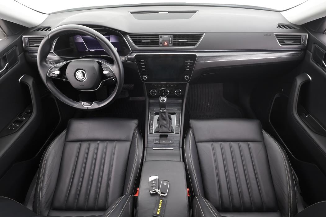 SKODA SUPERB 2021