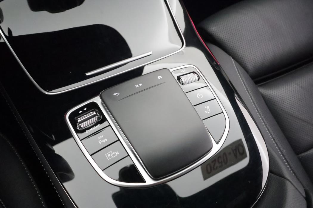 MERCEDES-BENZ E 2023