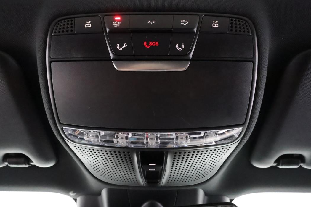 MERCEDES-BENZ E 2018