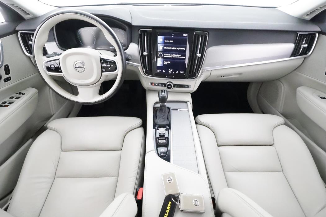 VOLVO V90 2017