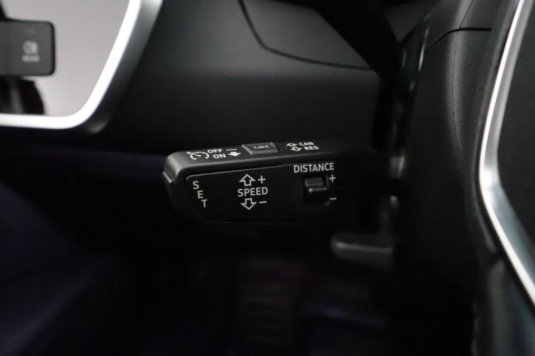 AUDI A6 2023
