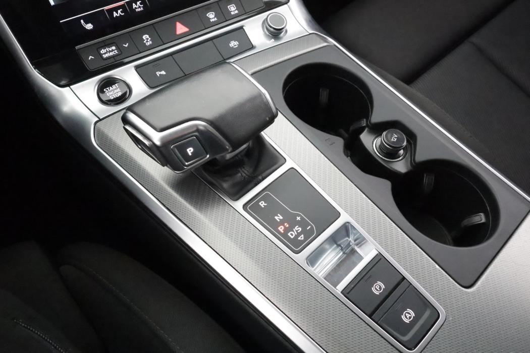 AUDI A6 2022