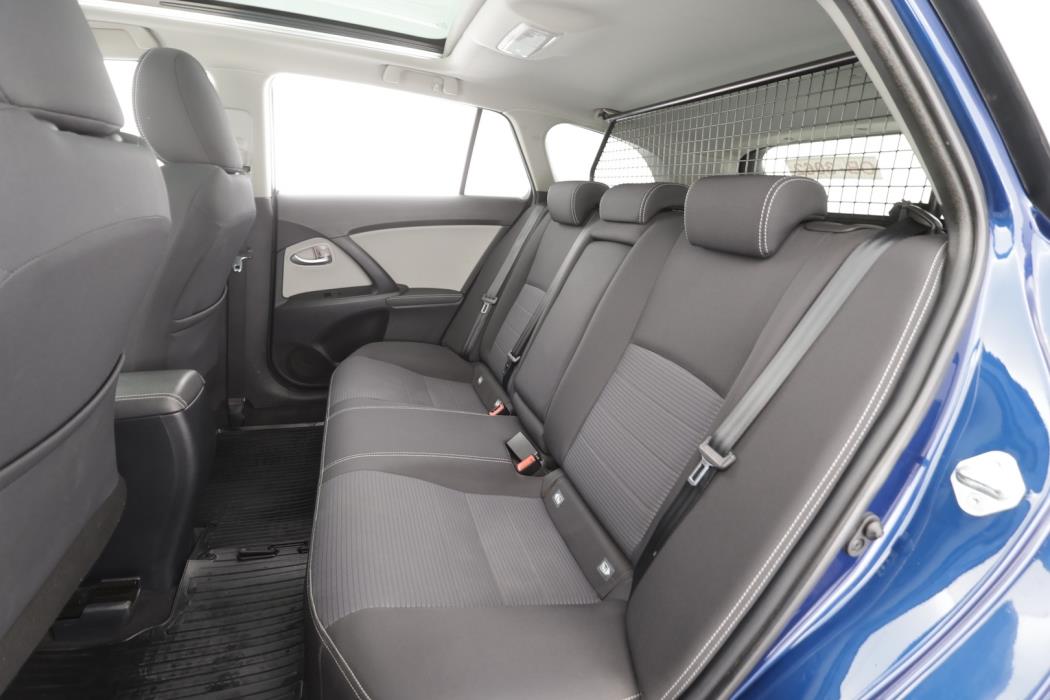 TOYOTA AVENSIS 2016