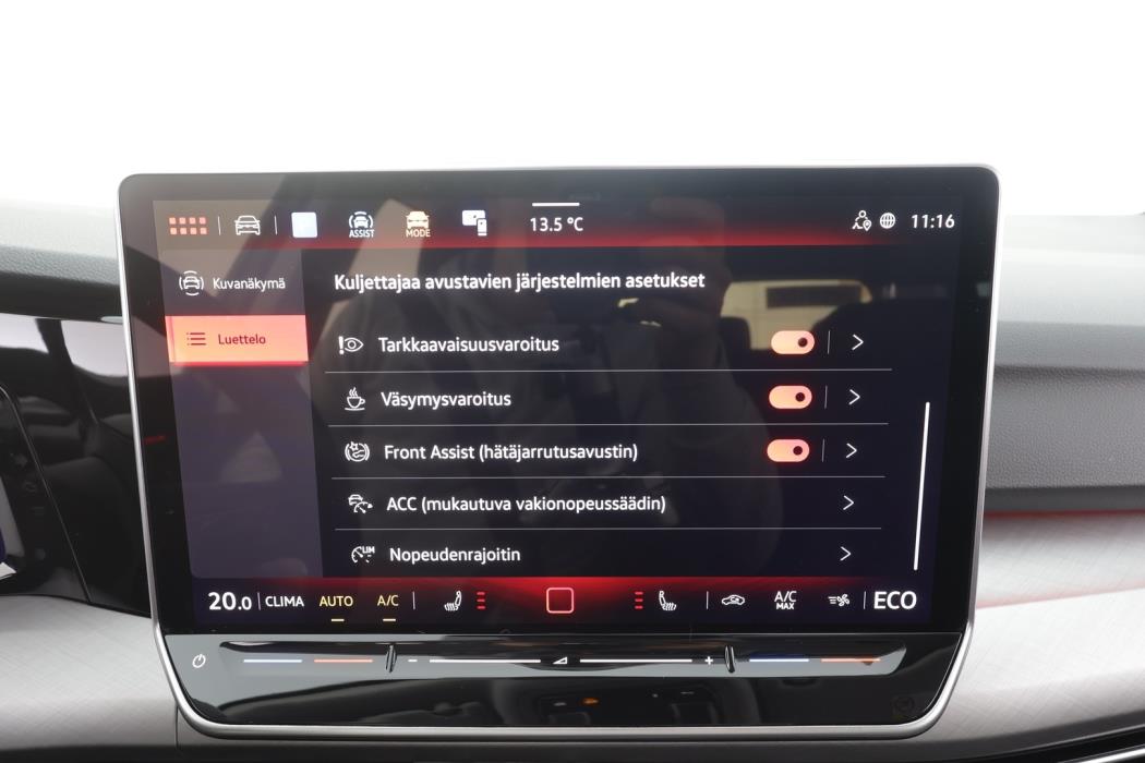 VOLKSWAGEN GOLF 2025