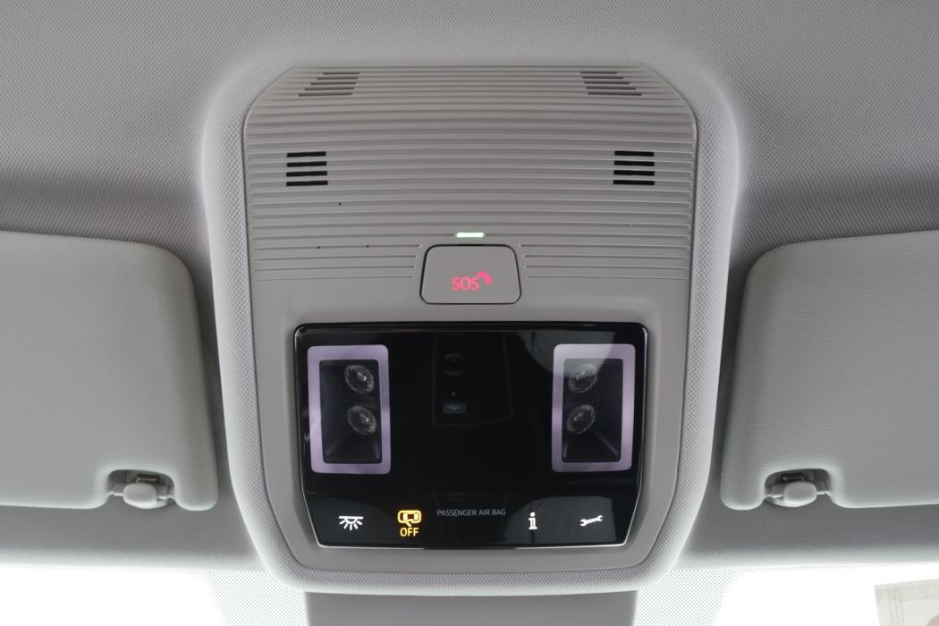VOLKSWAGEN GOLF 2025