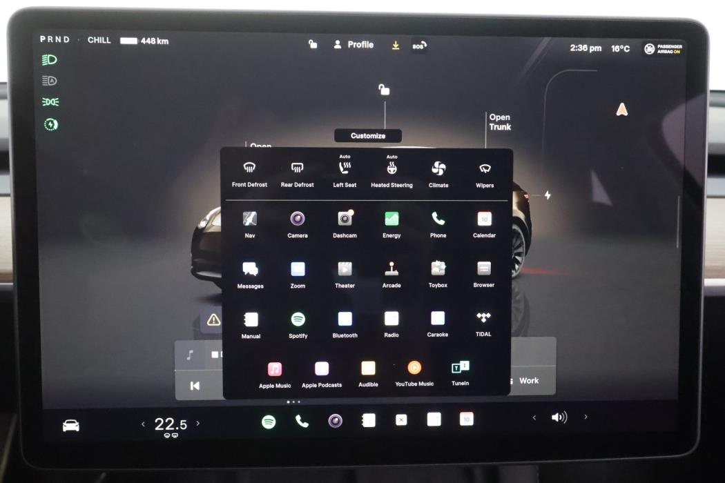 TESLA Model Y 2024