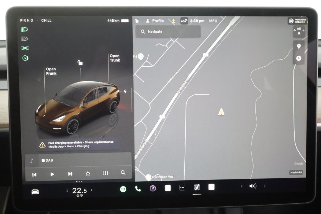 TESLA Model Y 2024