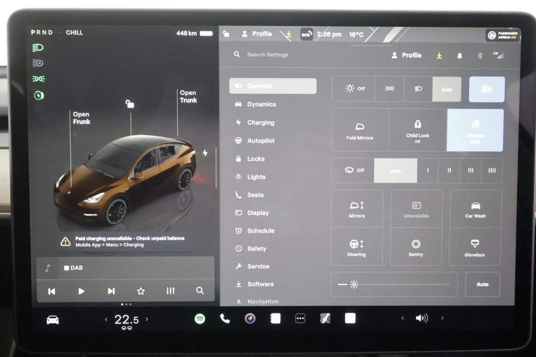 TESLA Model Y 2024