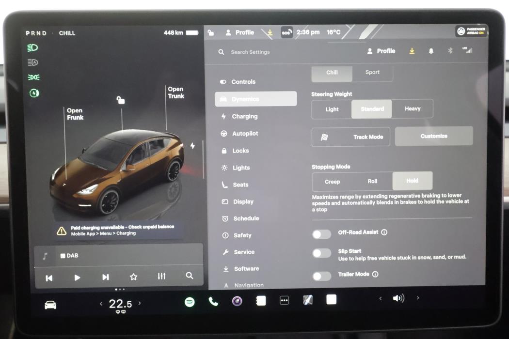 TESLA Model Y 2024