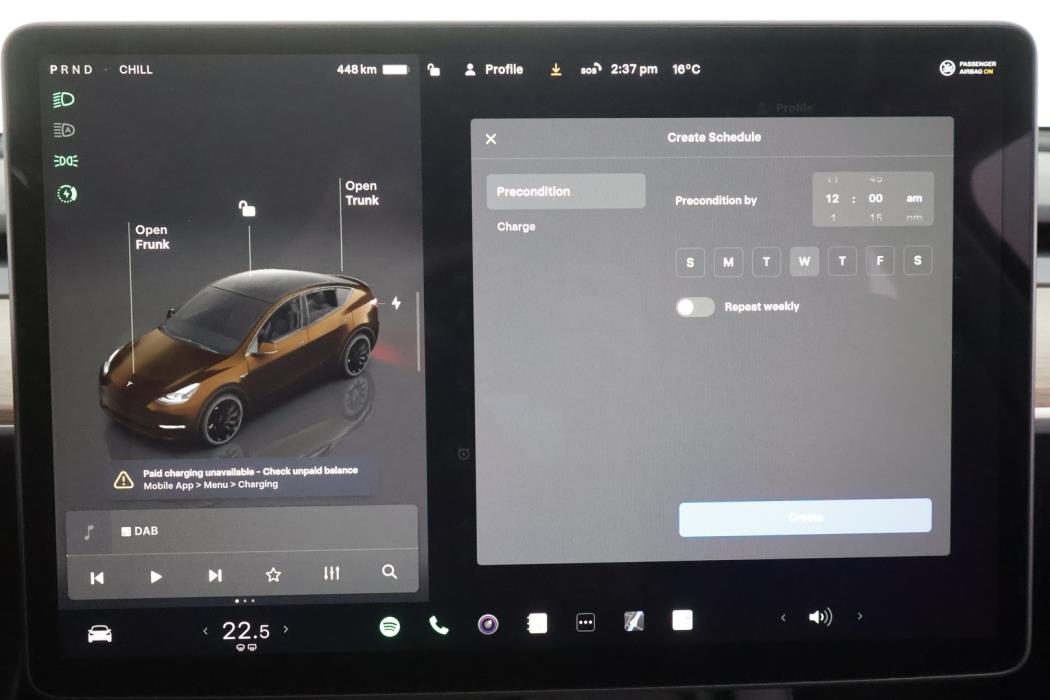 TESLA Model Y 2024