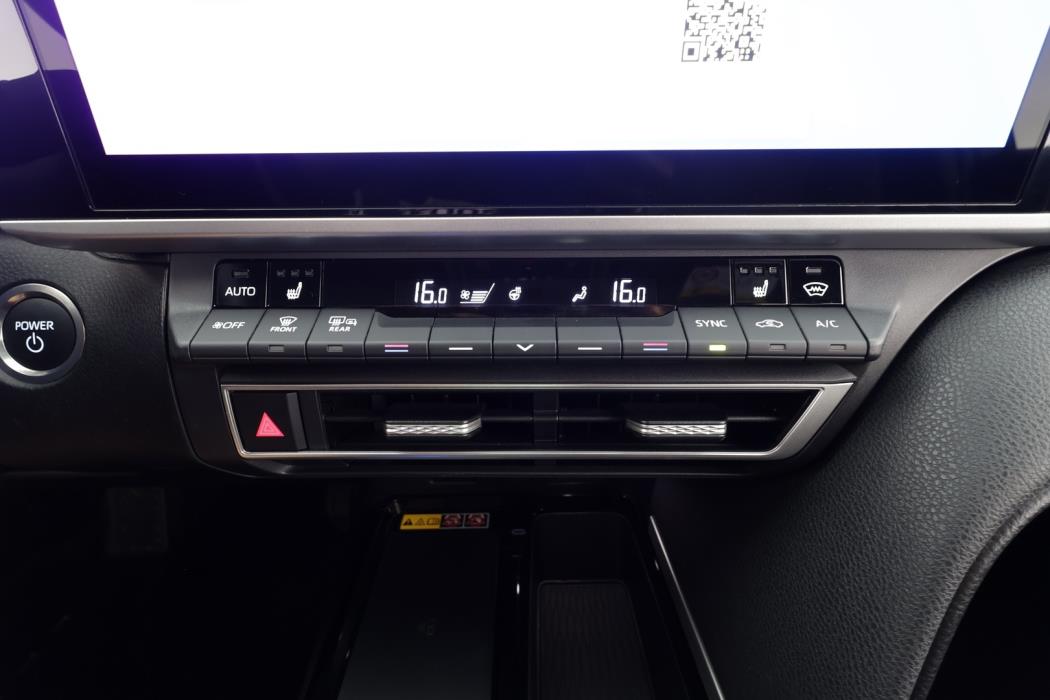 TOYOTA CAMRY 2025