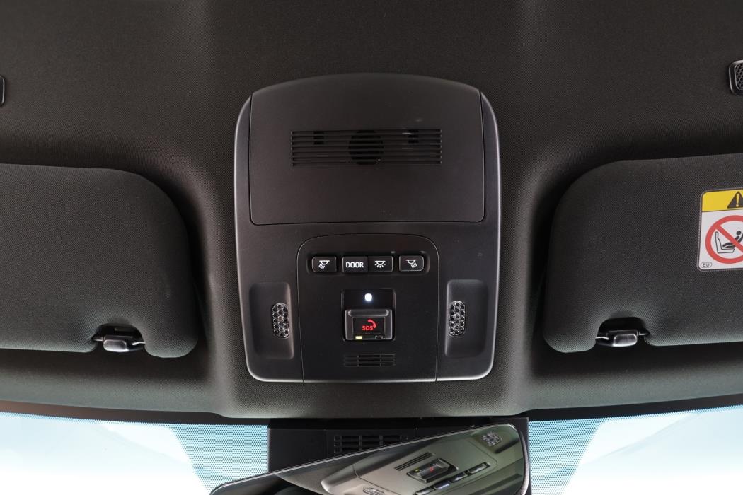 TOYOTA CAMRY 2025