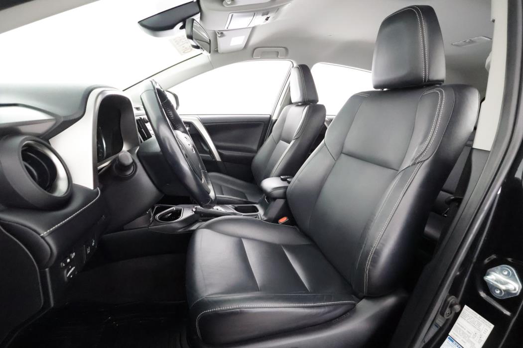 TOYOTA RAV4 2017