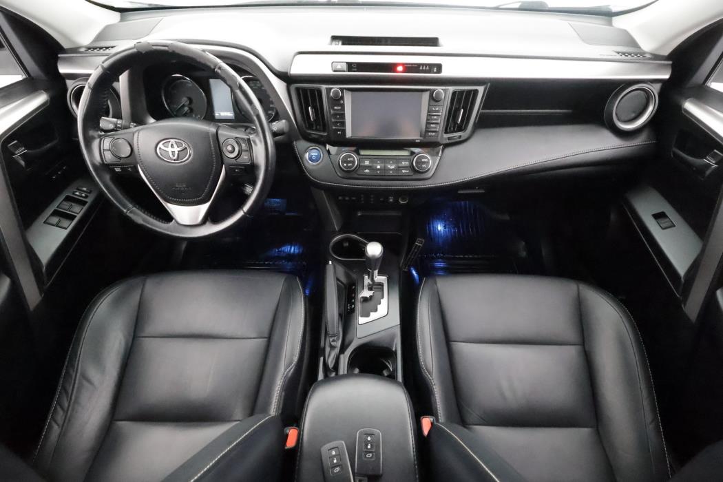 TOYOTA RAV4 2017