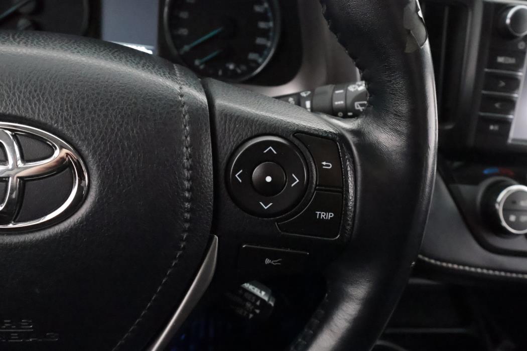 TOYOTA RAV4 2017