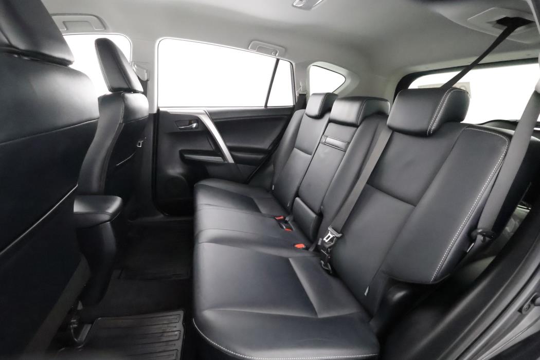 TOYOTA RAV4 2017