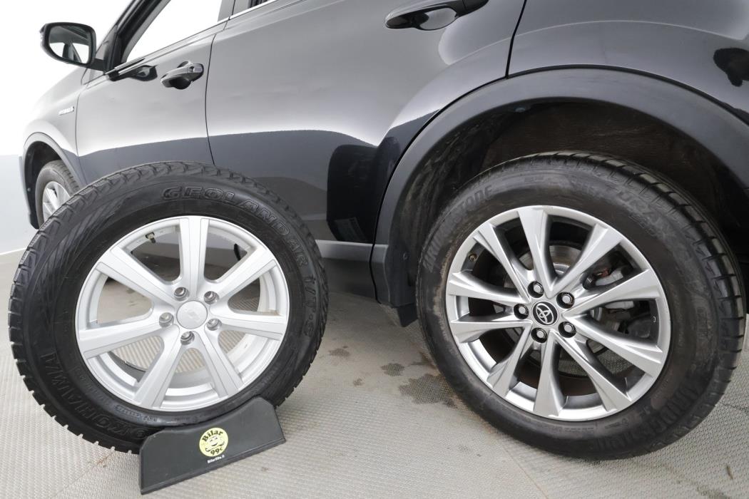 TOYOTA RAV4 2017