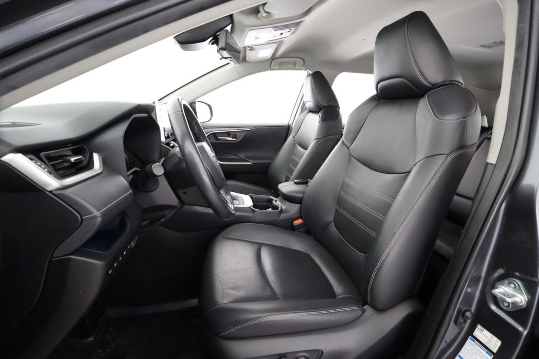 TOYOTA RAV4 2020