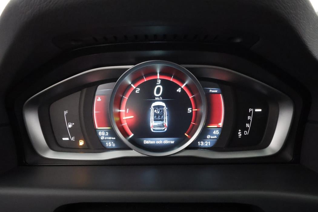 VOLVO XC70 2015