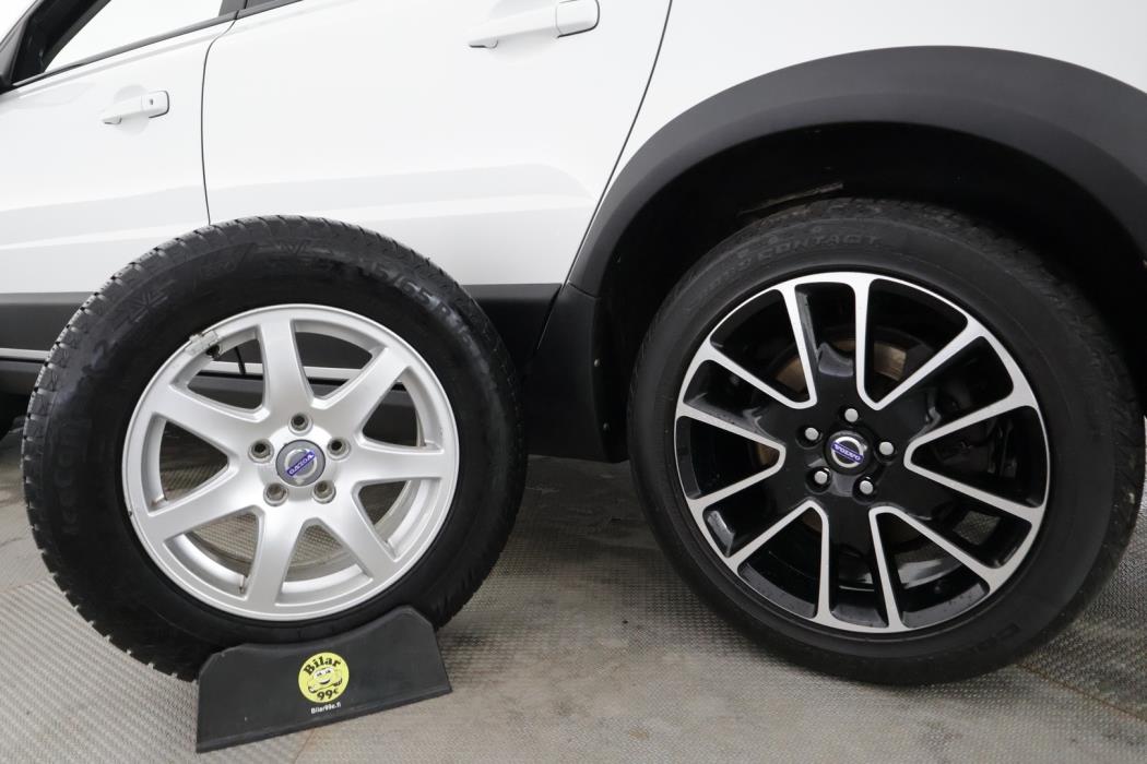 VOLVO XC70 2015