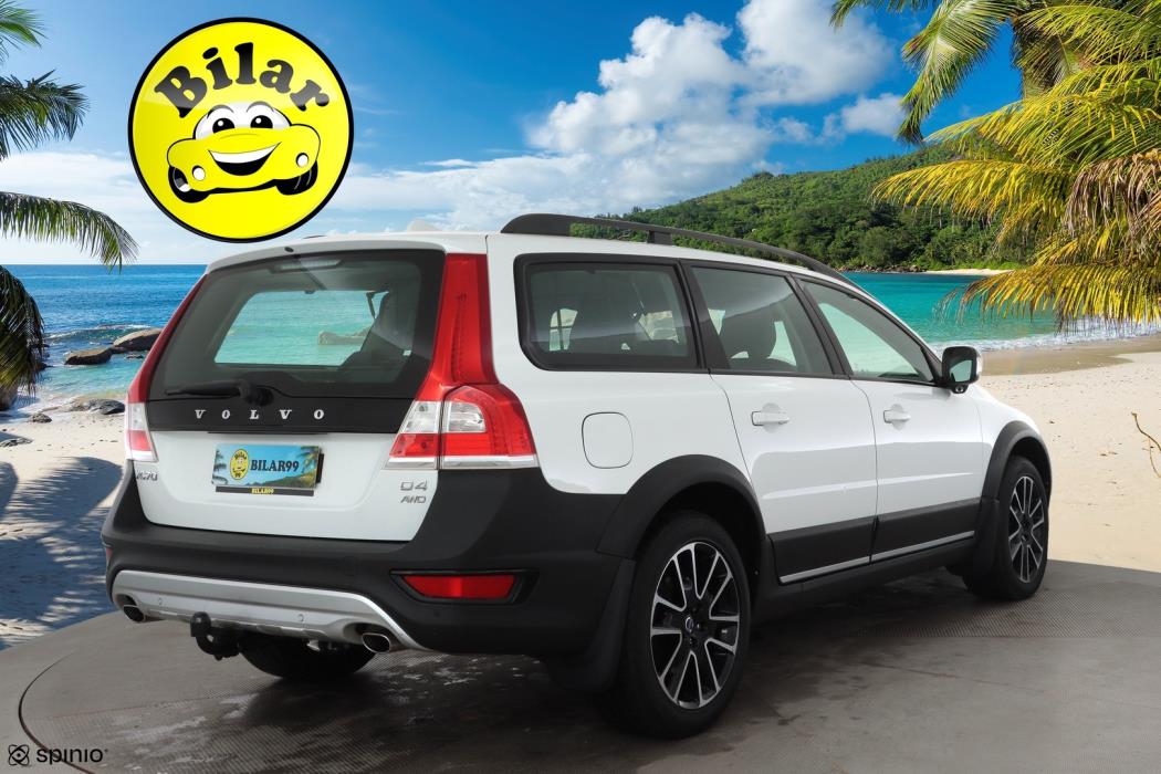 VOLVO XC70 2015