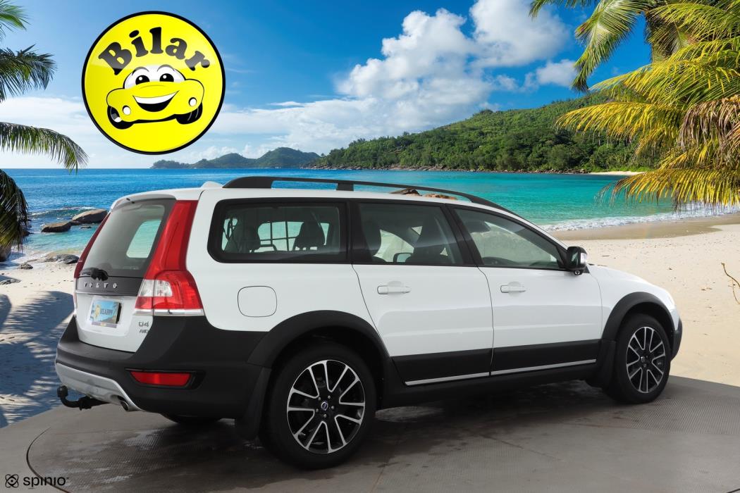 VOLVO XC70 2015