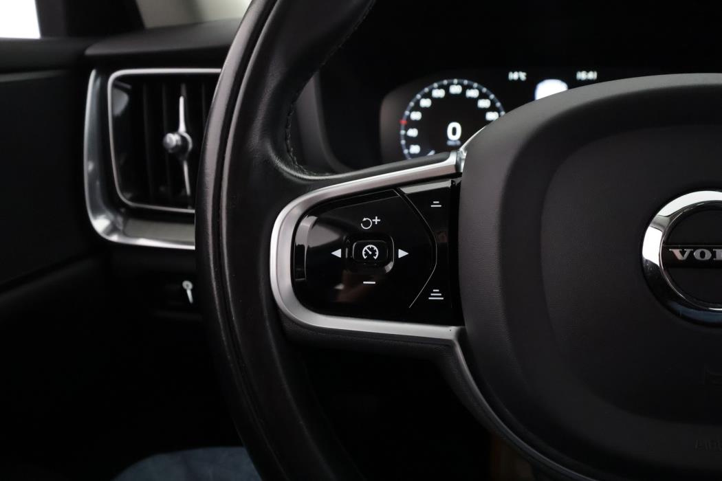 VOLVO V60 2019