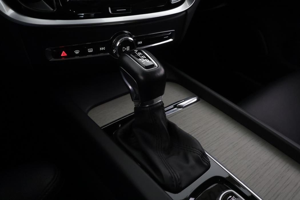VOLVO V60 2019