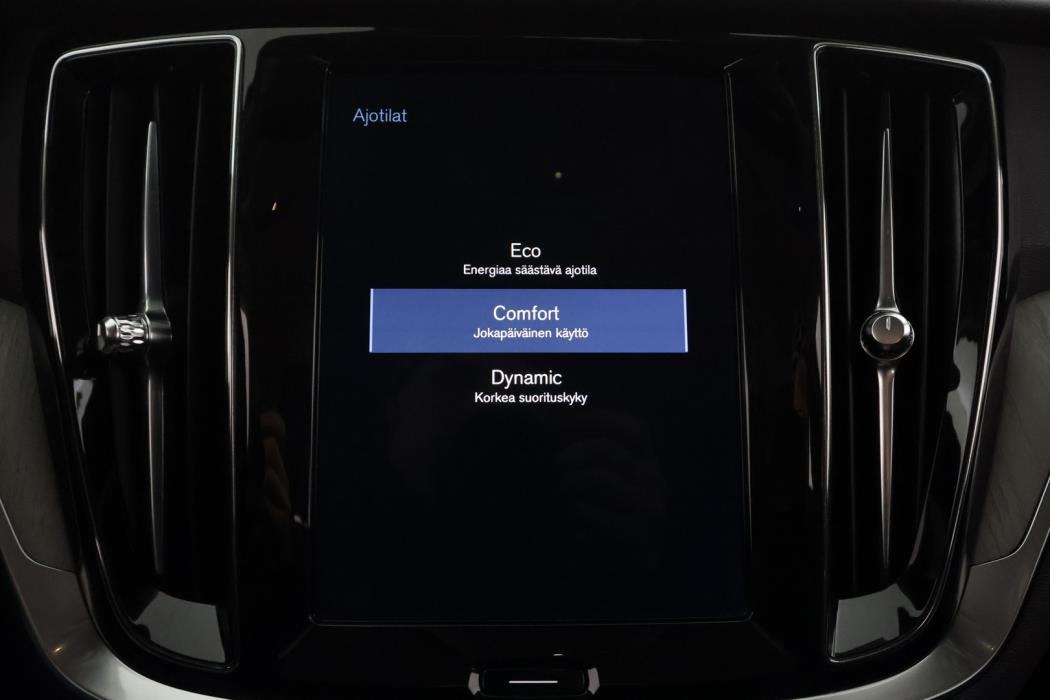 VOLVO V60 2019