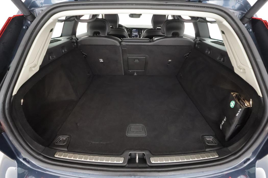 VOLVO V60 2019