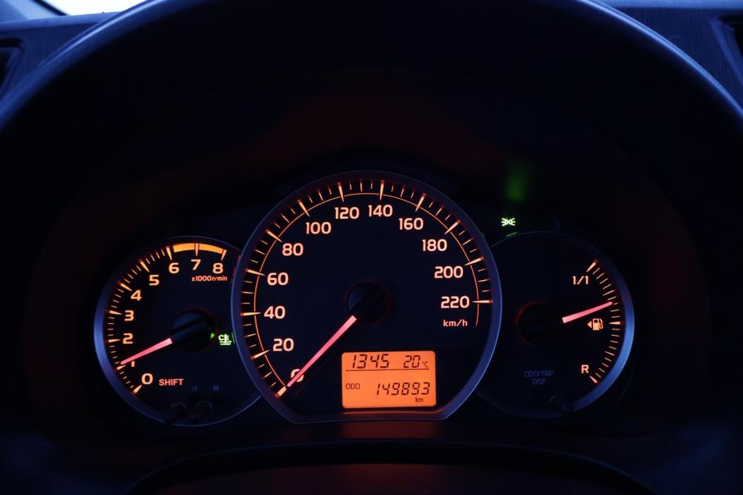 TOYOTA Yaris 2012