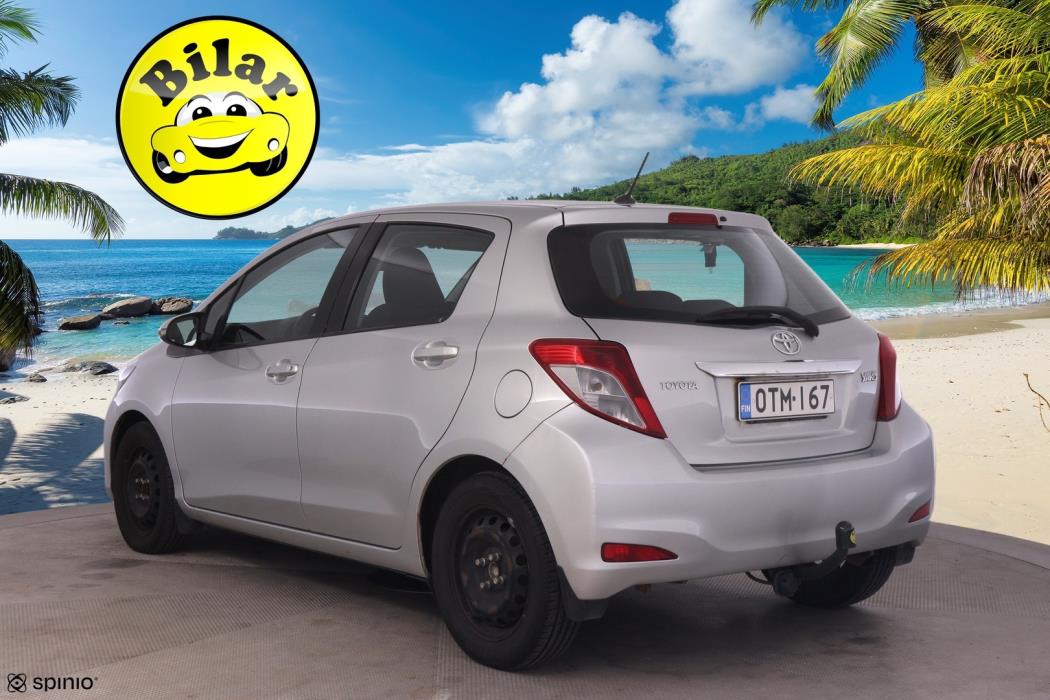 TOYOTA Yaris 2012
