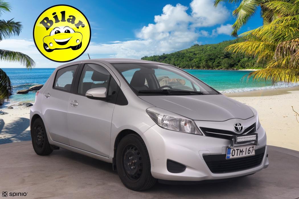 TOYOTA Yaris 2012
