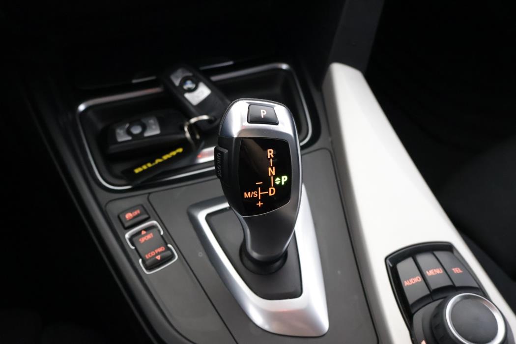 BMW 320 2013
