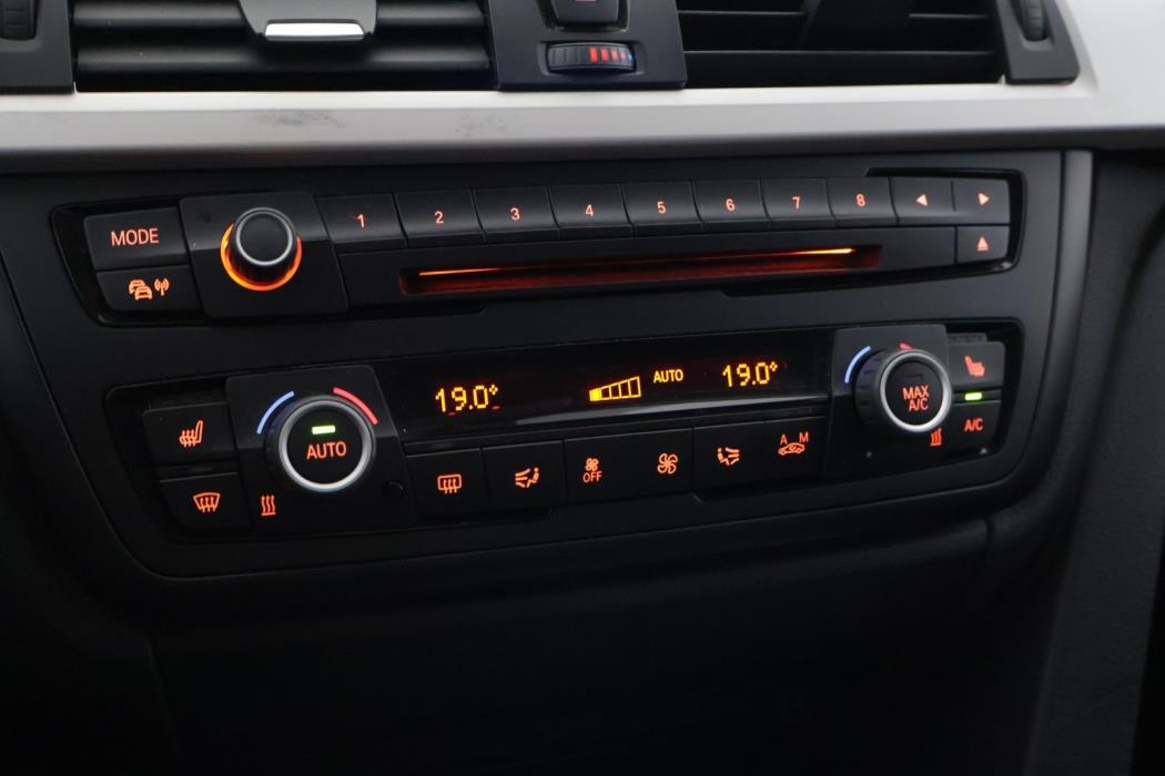 BMW 320 2013