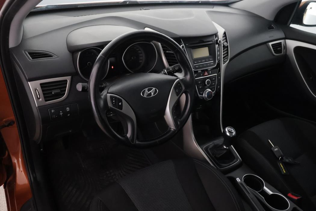 HYUNDAI i30 5d 2016