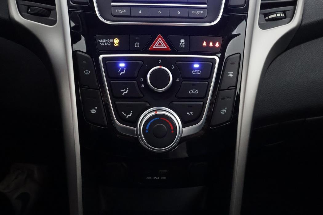 HYUNDAI i30 5d 2016