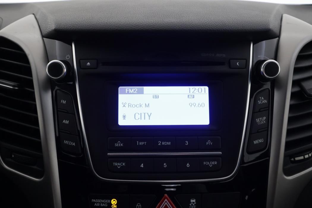 HYUNDAI i30 5d 2016