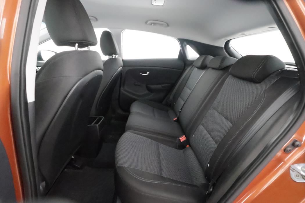 HYUNDAI i30 5d 2016