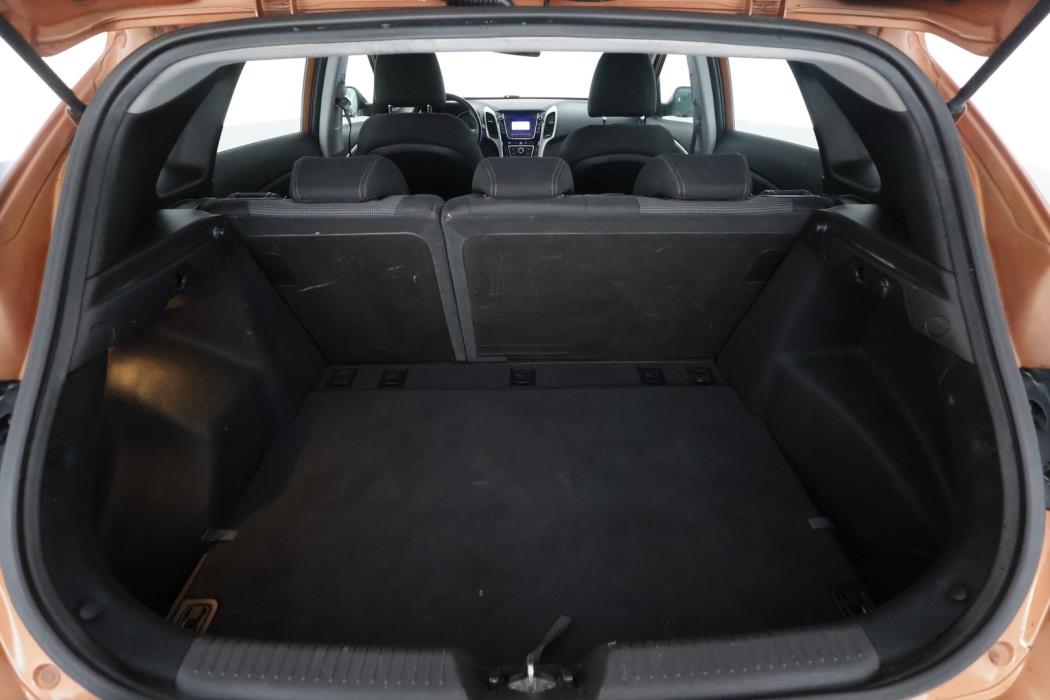 HYUNDAI i30 5d 2016