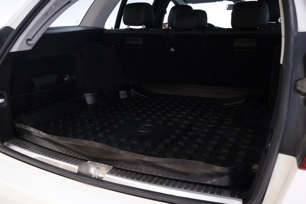 MERCEDES-BENZ C 2019