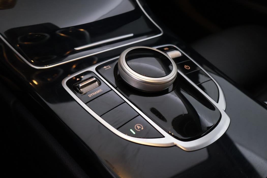 MERCEDES-BENZ C 2019