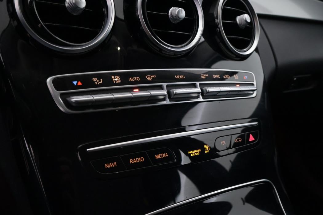 MERCEDES-BENZ C 2019