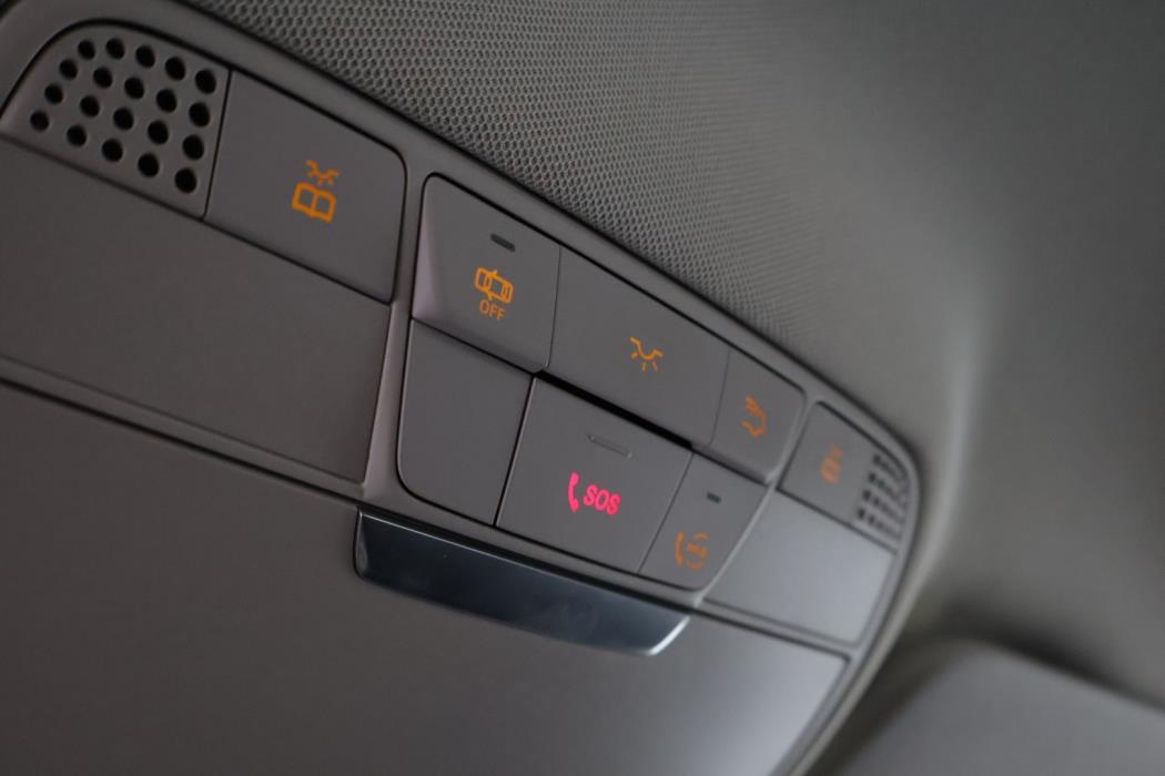 MERCEDES-BENZ C 2019